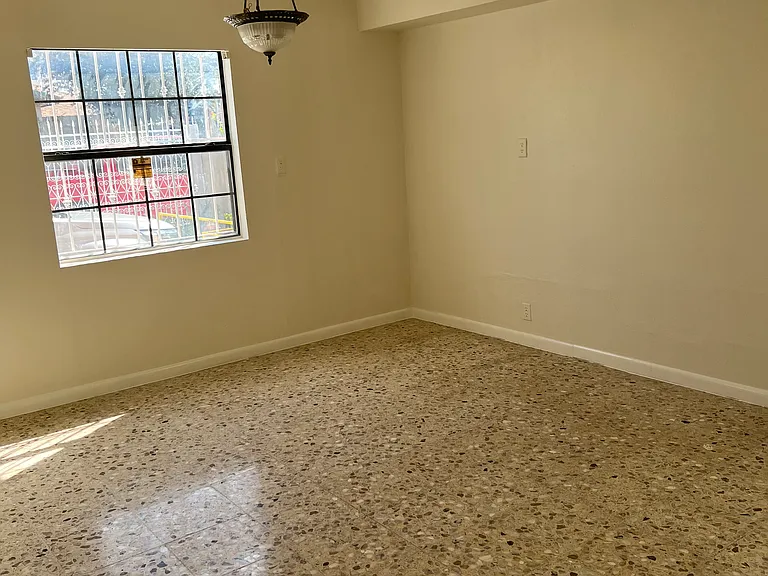 4712 Diana Dr — Photo 13