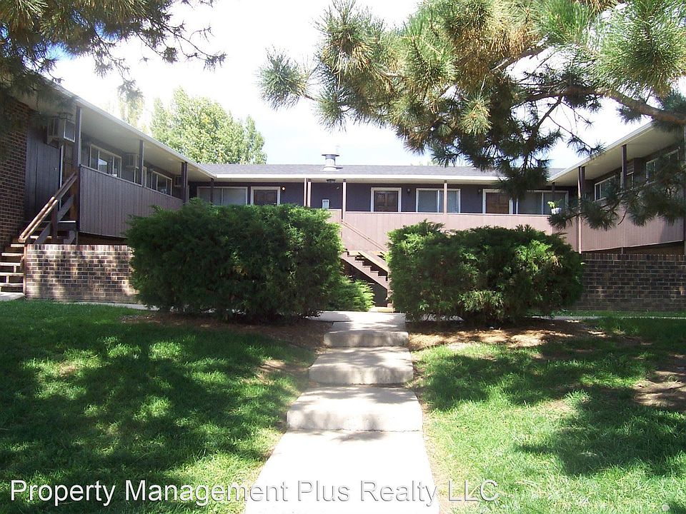 1st image of 1944 Meadow Dr APT 8