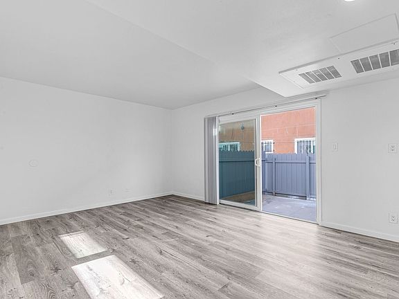 3rd image of 10107 England Ave APT 3