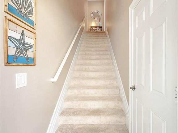 3rd image of 28054 Sosta LN #3