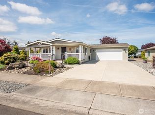 720 W Heritage Loop, Sequim, WA 98382