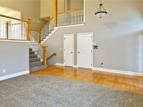5th image of 421 Duncan Dr