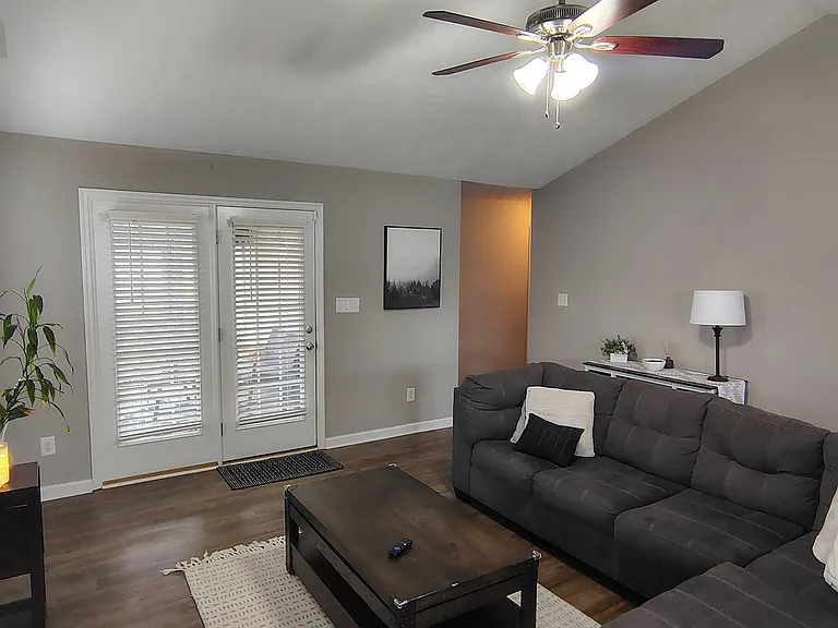 137 Appalachian Dr — Photo 4