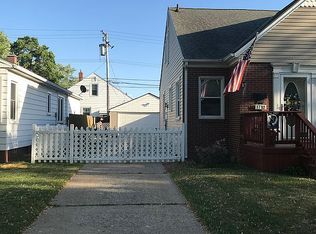 1710 Court St, Port Huron, MI 48060