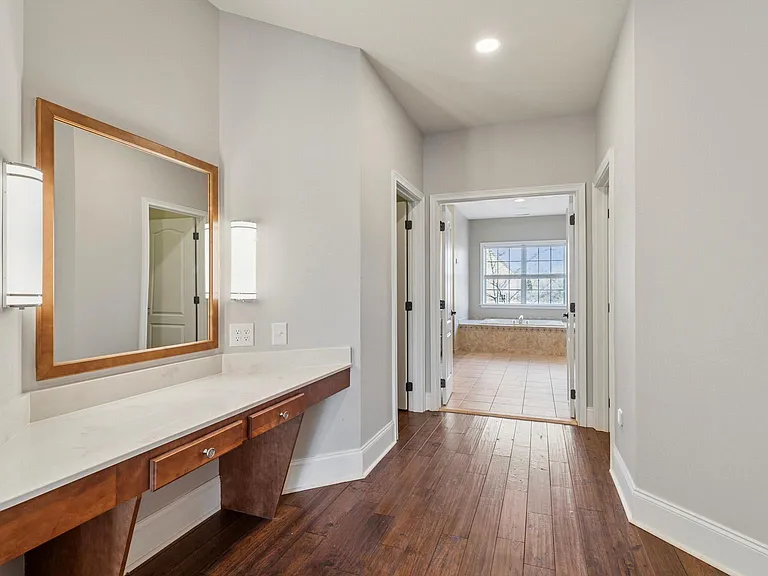 178 Pratt Ln — Photo 18