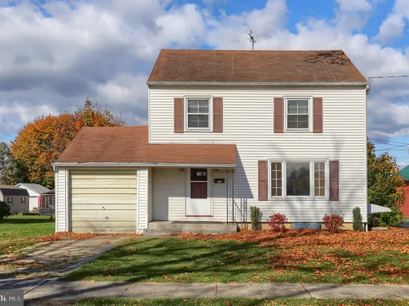 1483 E Queen St, Annville, PA 17003