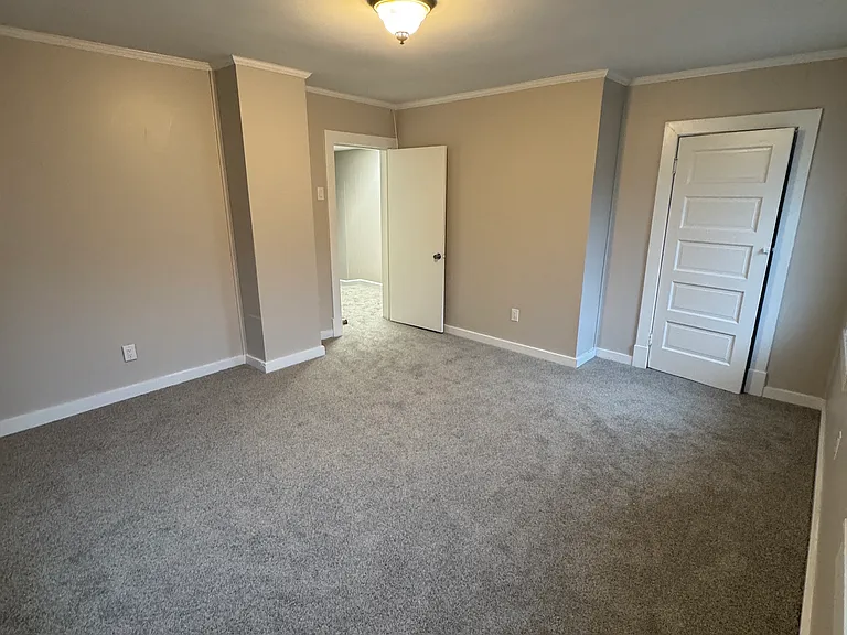 1136 Pennsylvania Ave #1 — Photo 8