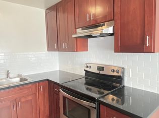 3090 Vicente St #104, San Francisco, CA 94116
