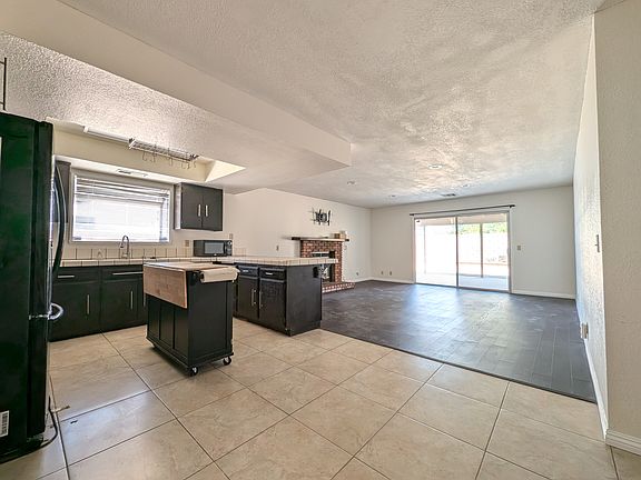 5th image of 1147 Herzel Ave