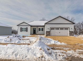 104 Cardinal Way, Ridgeway, WI 53582