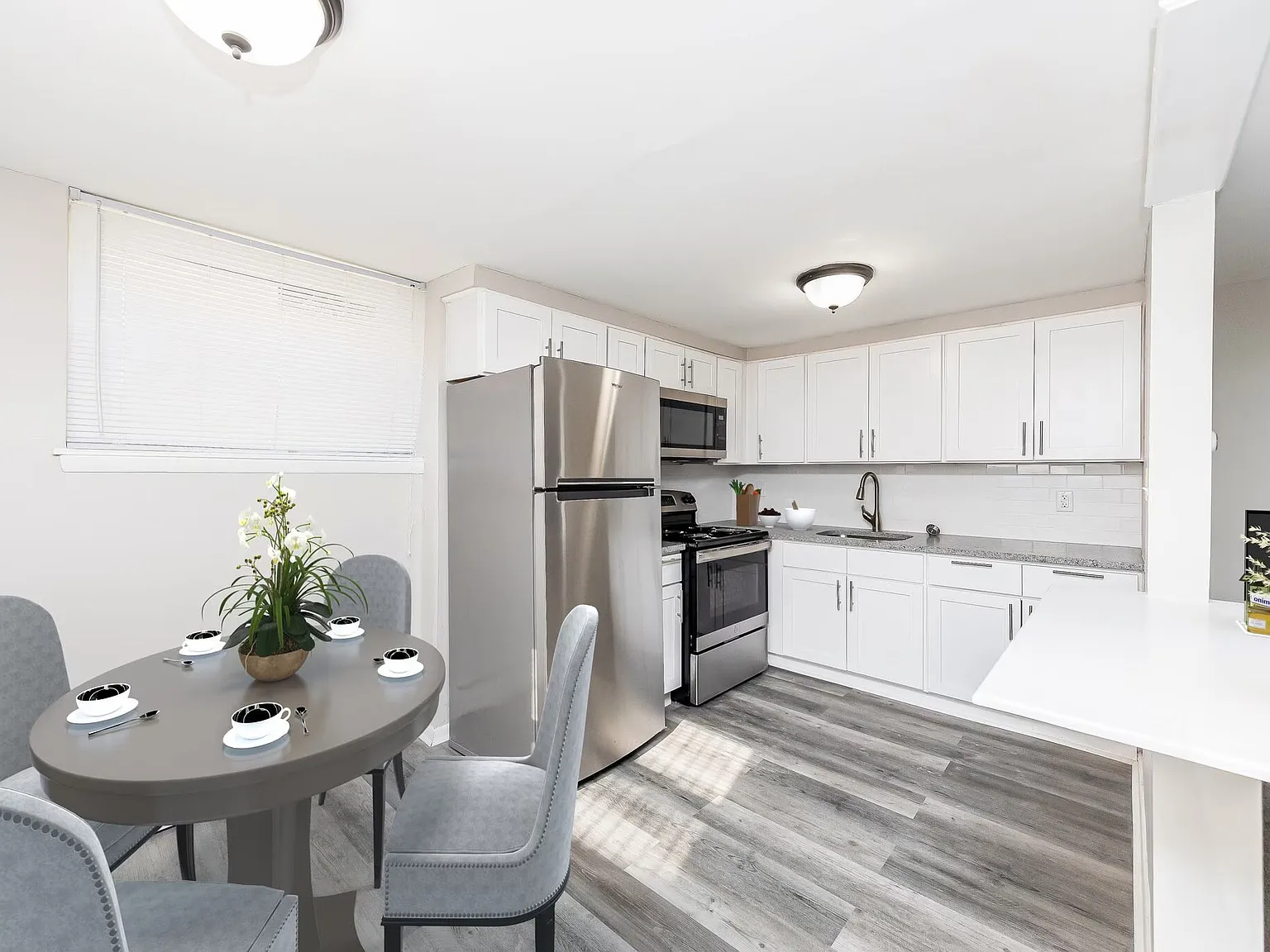 Cameo Court Apartments — Photo 1