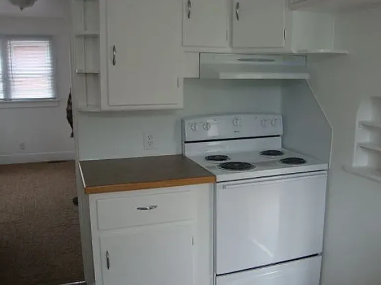 1022 Cranford Pl — Photo 4