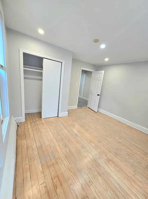 22 Revere St — Photo 4