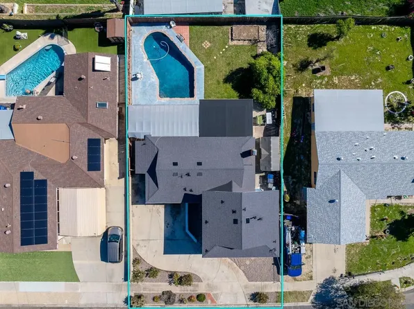 1607 Watwood Rd, Lemon Grove, CA 91945