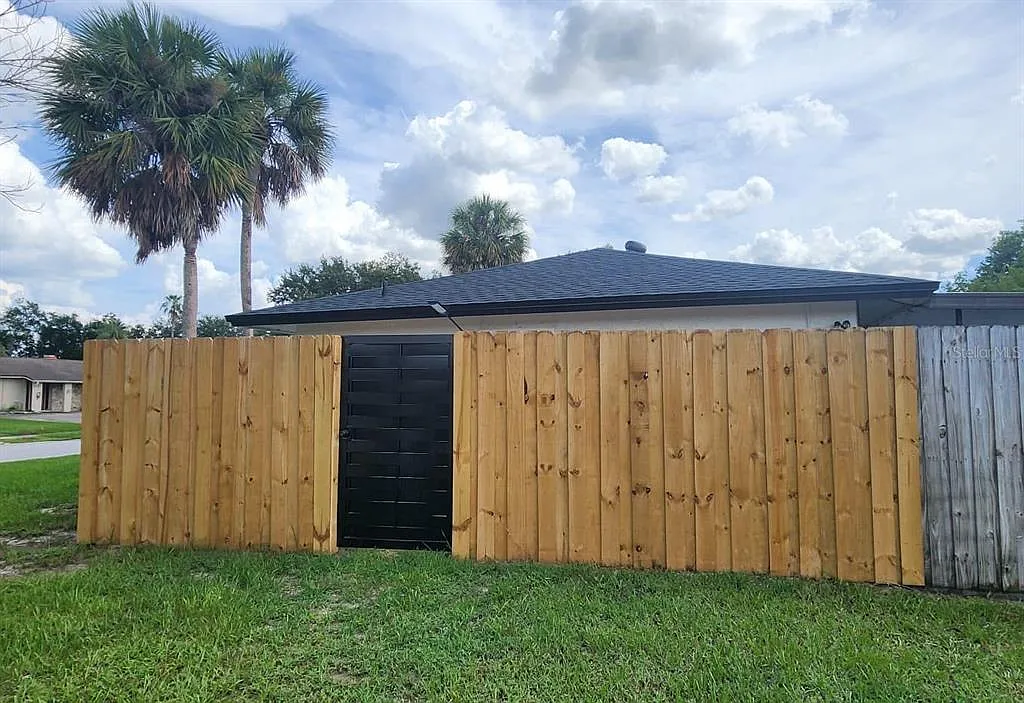 1 bed, 1.0 bath, 500 sqft, $1,200 — Photo 1