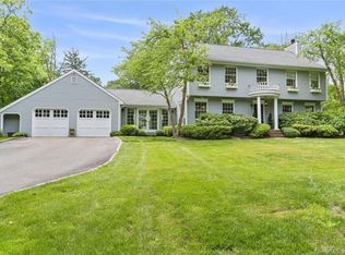 2828 High Ridge Rd, Stamford, CT 06903