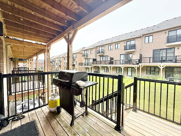 36 Elkington Cres #2 — Photo 19