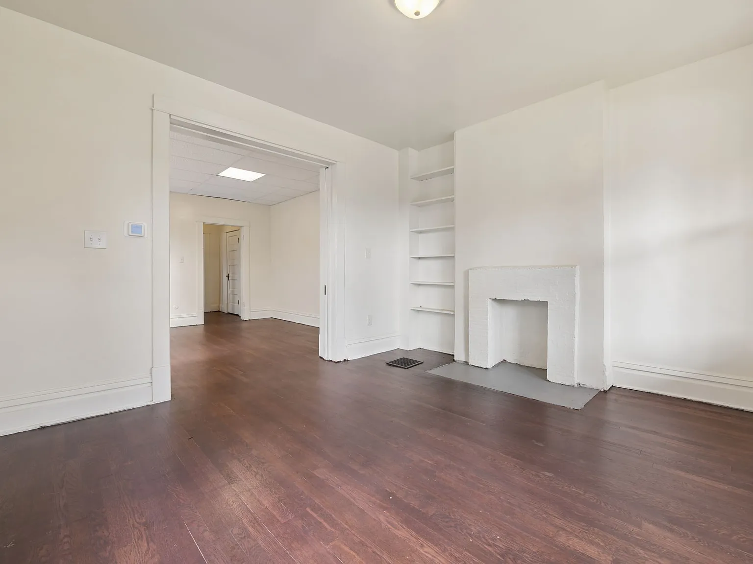 5 bed, 2000 sqft, $4,500 — Photo 4