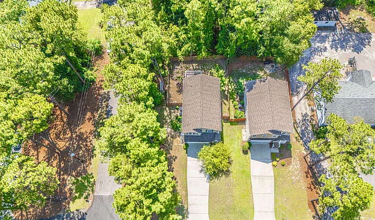 555 N Saylor St — Photo 37
