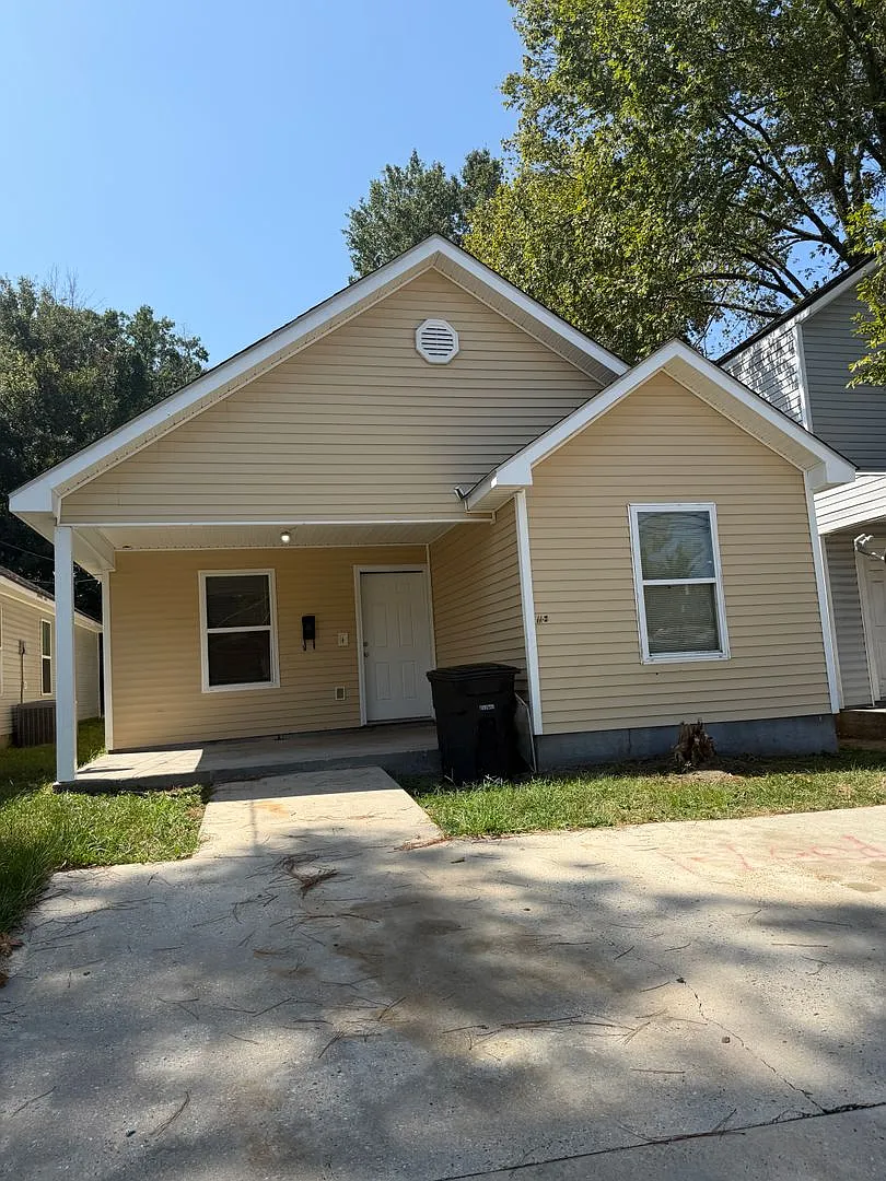 House for Rent — Photo 1