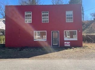 254 3rd St, Andrews, NC 28901