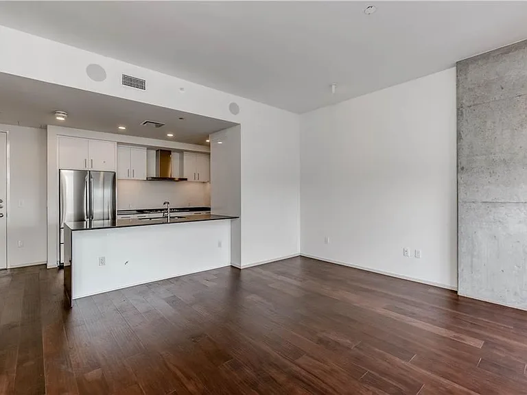 301 West Ave #4808 — Photo 5