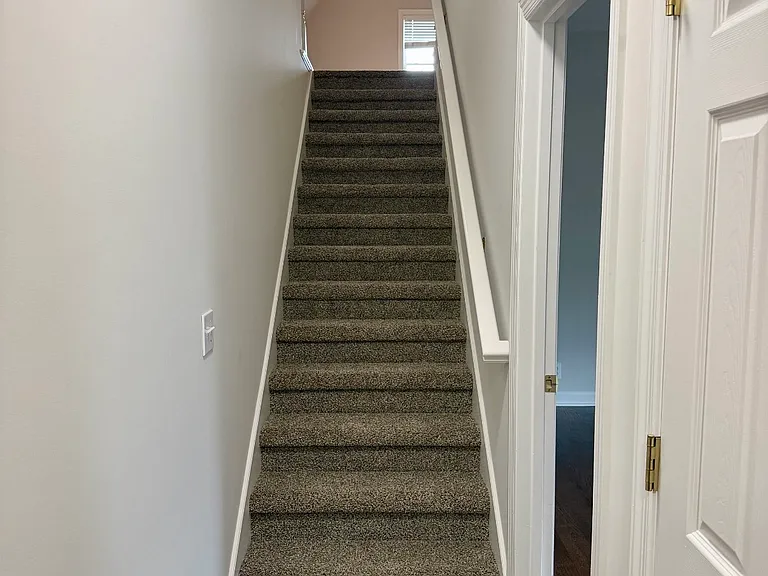 2256 Westwood Dr — Photo 20