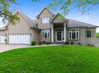 2055 Timber Creek Dr, Marion, IA 52302