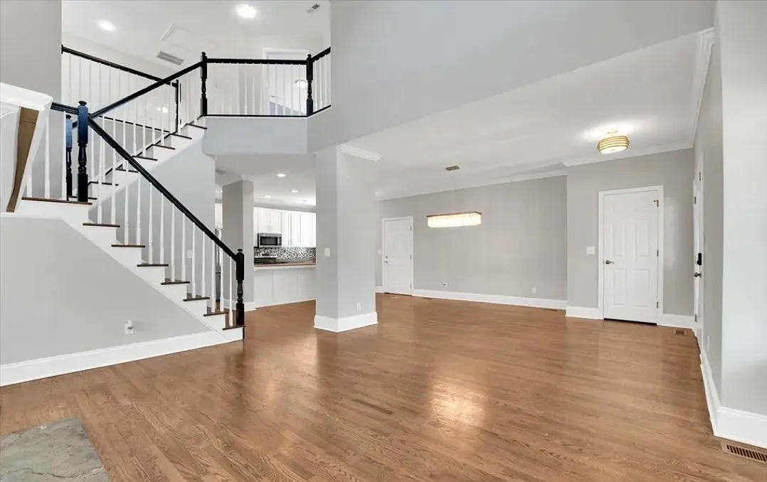 Building Photo - 62 Acadia St #1