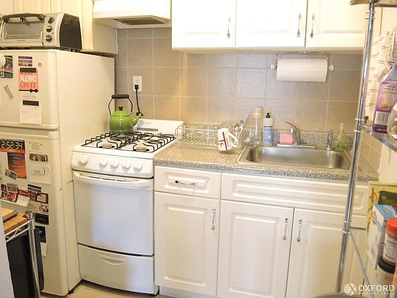 4th image of 125 Lexington Ave APT 4R