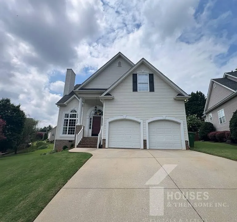606 Mattie Ln