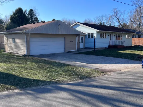 68190 Shirley Ln, Edwardsburg, MI 49112