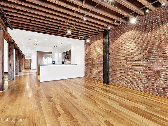 4th image of 62 Beach St APT 3