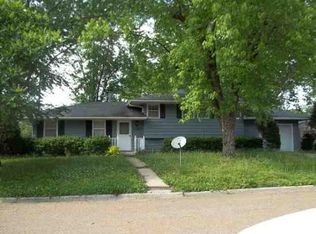 1320 Maple Ln, Sedalia, MO 65301
