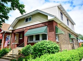 2414 W Berenice Ave, Chicago, IL 60618