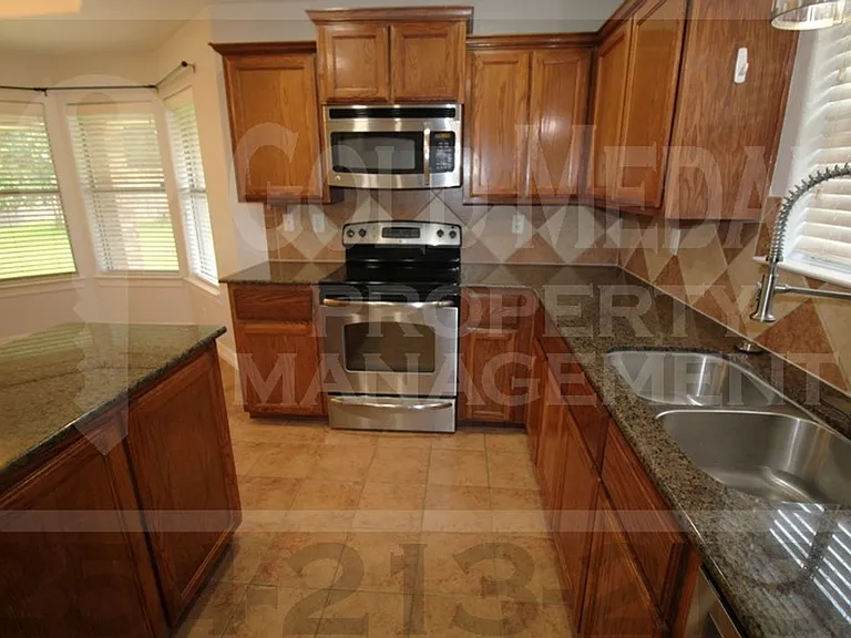 1502 Loblolly Dr — Photo 16