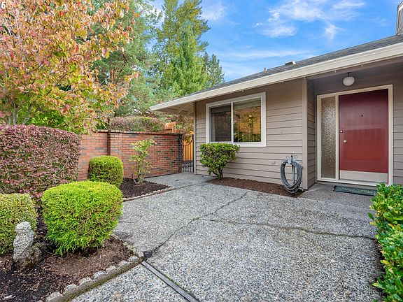 3rd image of 16810 SW 129th Ave