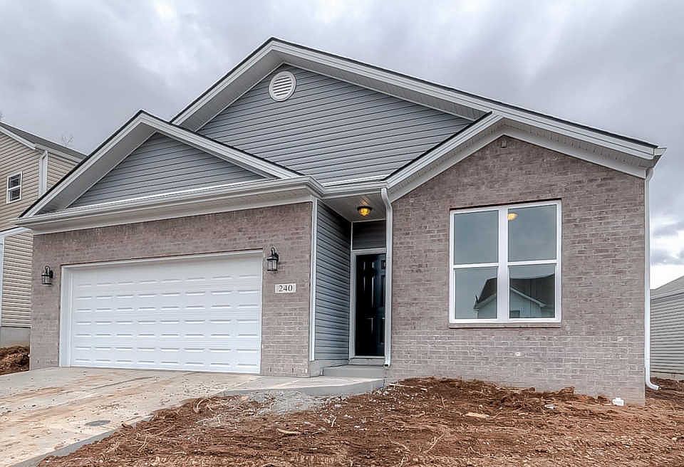 1st image of 781 Halford Pl