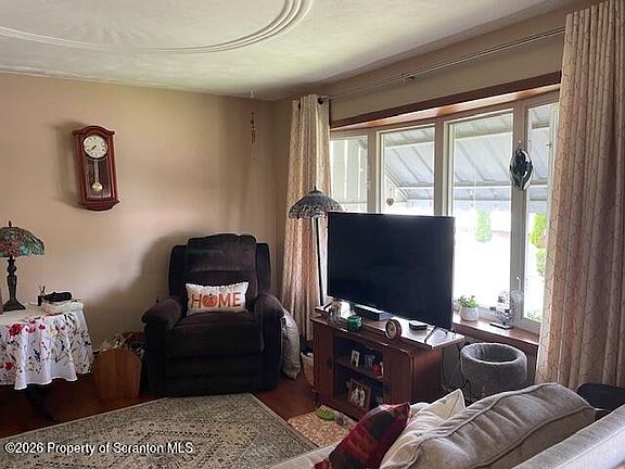 4th image of 111 Garwood Dr