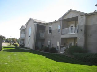 225 Heather Ln APT 12, Three Rivers, MI 49093