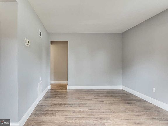 3rd image of 4003 25th Ave Unit 4003