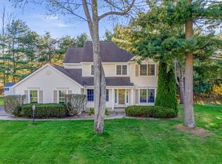 8015 Gregory Lane, Schenectady, NY 12303