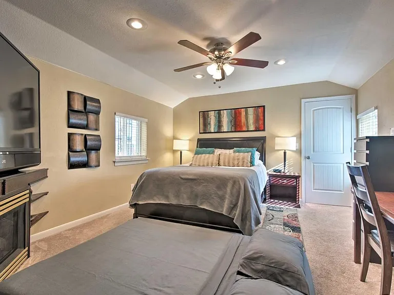 1300 Perry St — Photo 47