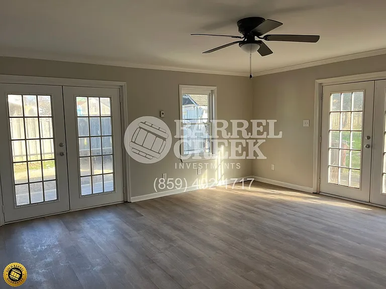 125 Devonia Ave — Photo 2