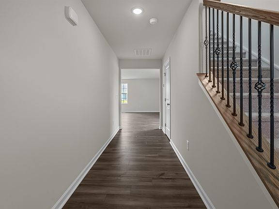 3rd image of 1075 Cleveland Meadows Trl