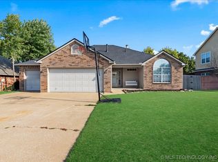 8500 E Madison St, Broken Arrow, OK 74014