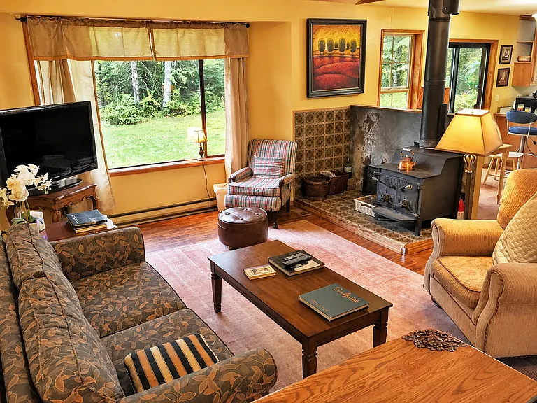 281 Syringa Heights Rd — Photo 7