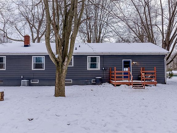 5th image of 619 Moore Rd