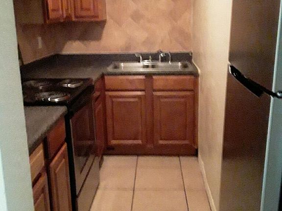 3rd image of 3719 Ohio Ave APT 21