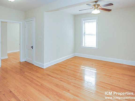 5th image of 1622 W Berteau Ave #1N